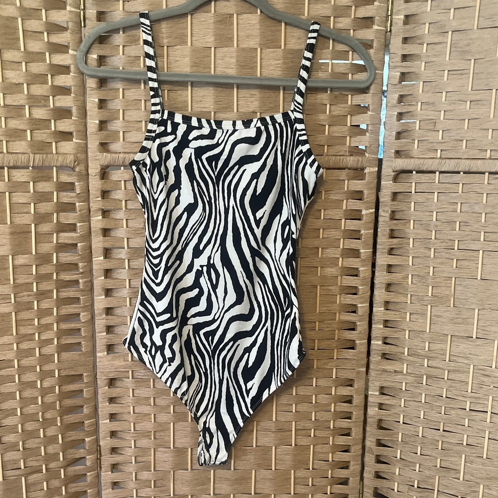 LE LIS zebra print one piece top.
